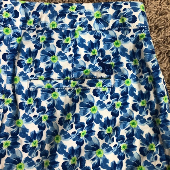 ❌DONATING SOON Abercrombie•Floral Shorts - Picture 6 of 8